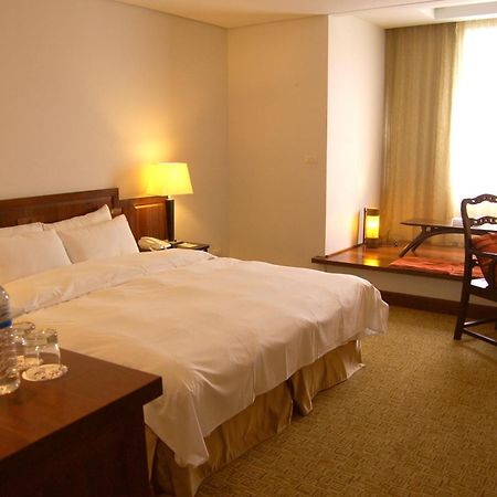 Beautiful Hotel Taipei Xindian Exterior foto